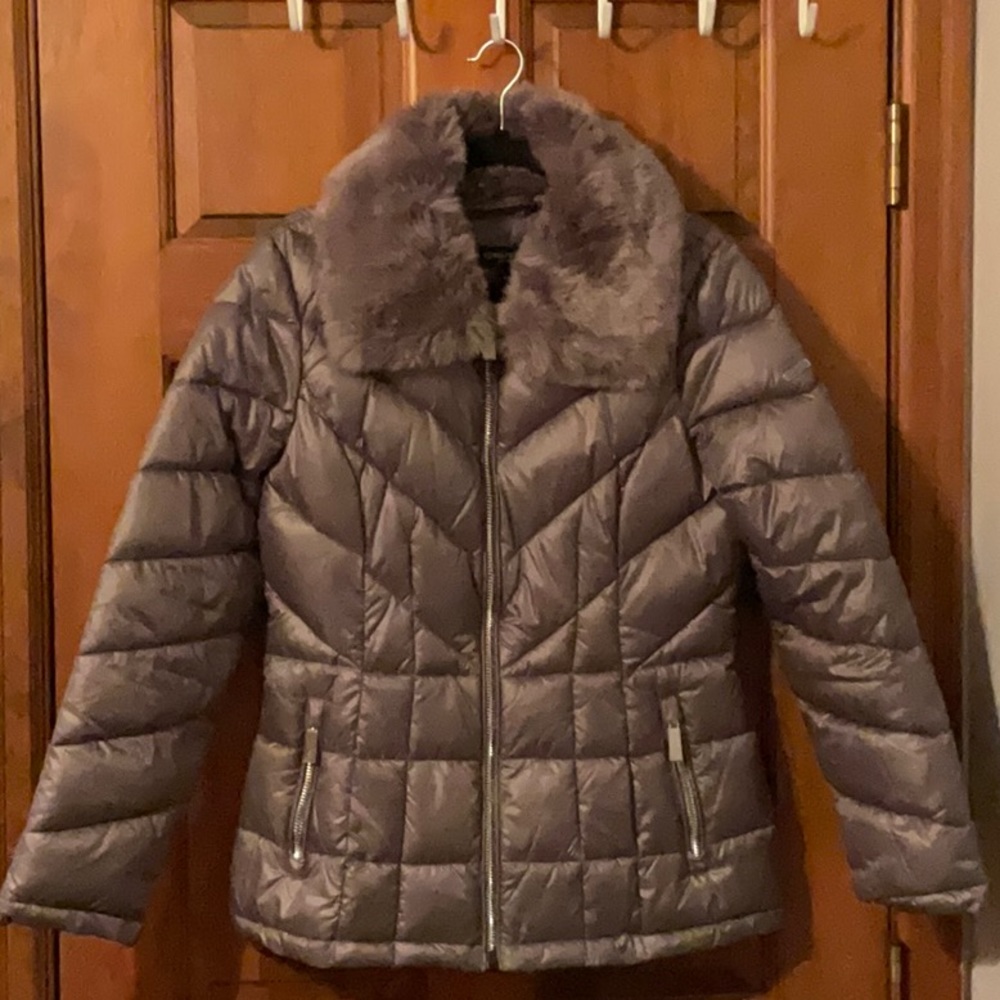 - Kenneth Cole.. Grey coat..  detachable fur hood..size Medium